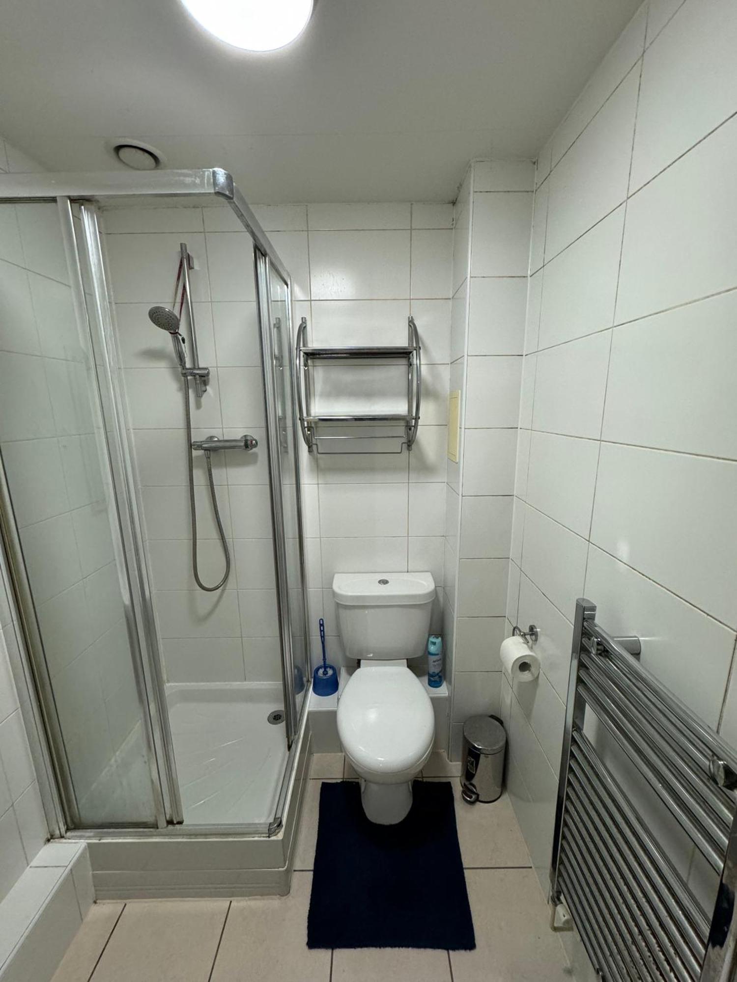 London Gateway Get-Away Apartment Hounslow Exterior foto