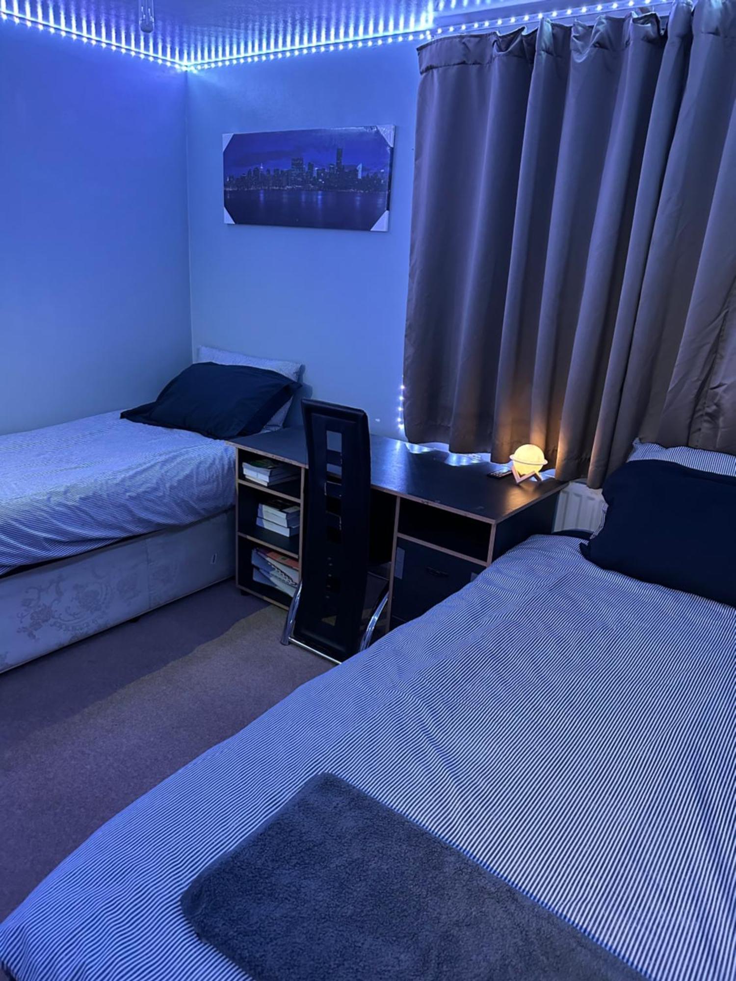 London Gateway Get-Away Apartment Hounslow Exterior foto