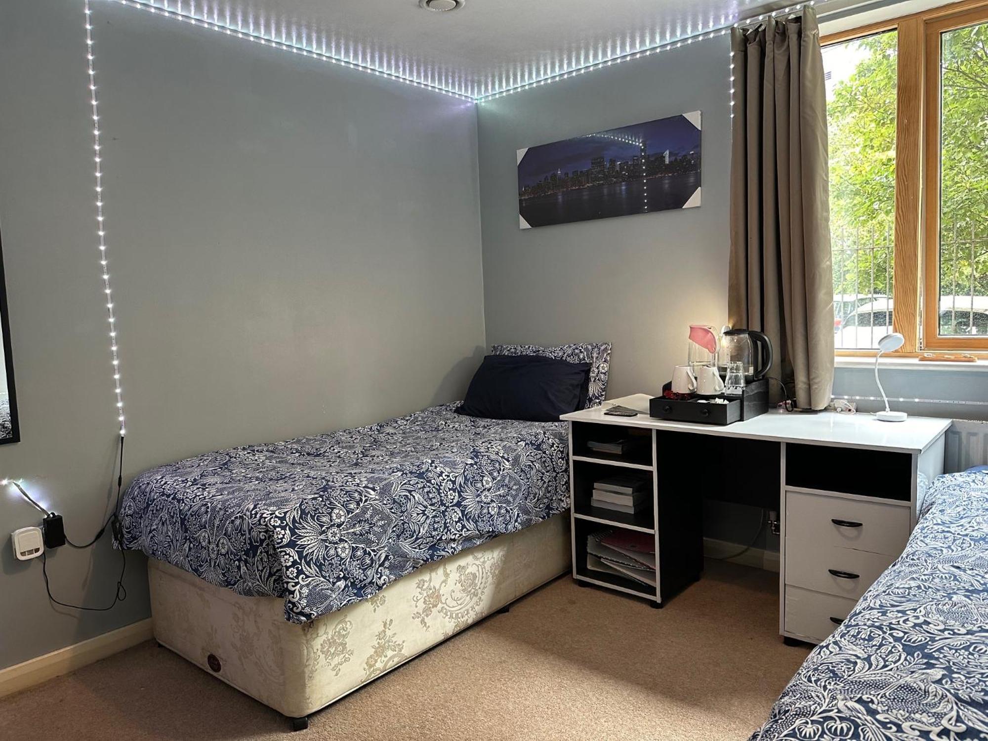 London Gateway Get-Away Apartment Hounslow Exterior foto